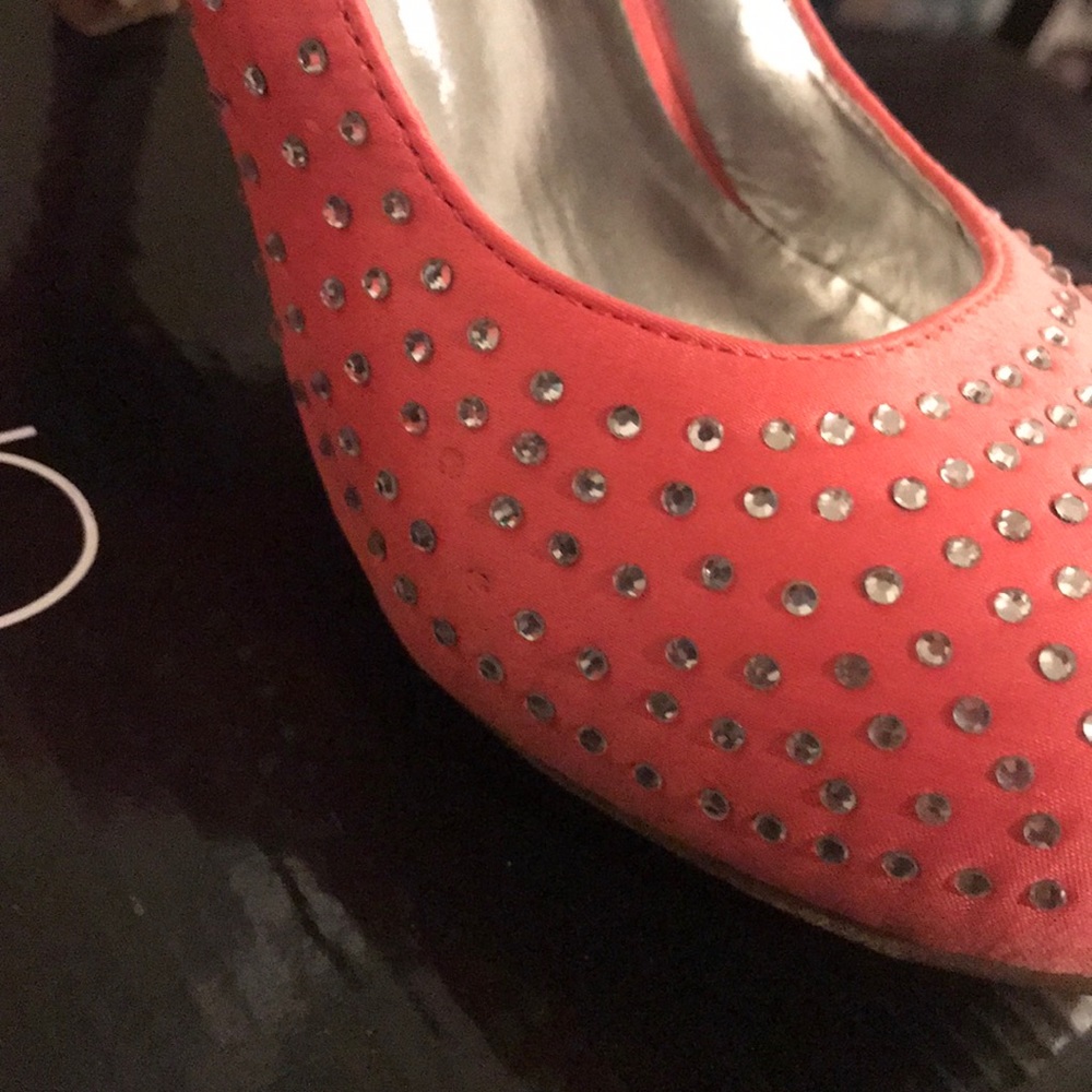 Coral Heels - Picture 3 of 5